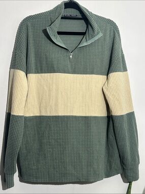 SHEIN Green and Cream Waffle Knit Half-Zip Pullover